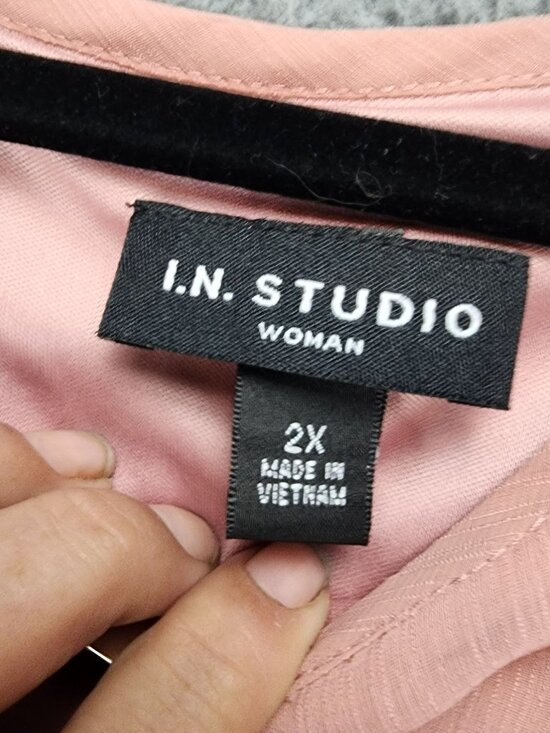 IN Studio Top Womens 2X Pink Long Sleeve Lace Detail Blouse - Picture 3 of 11